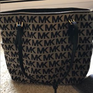 Michael Kors purse
